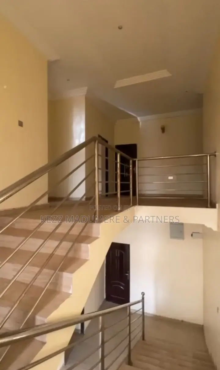 5bdrm Duplex in New Gra, Enugu ,, Port-Harcourt for sale