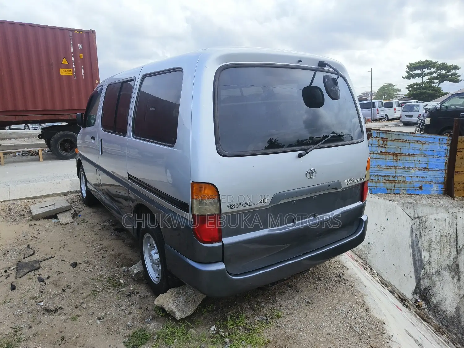 Toyota HiAce 2002 Grey