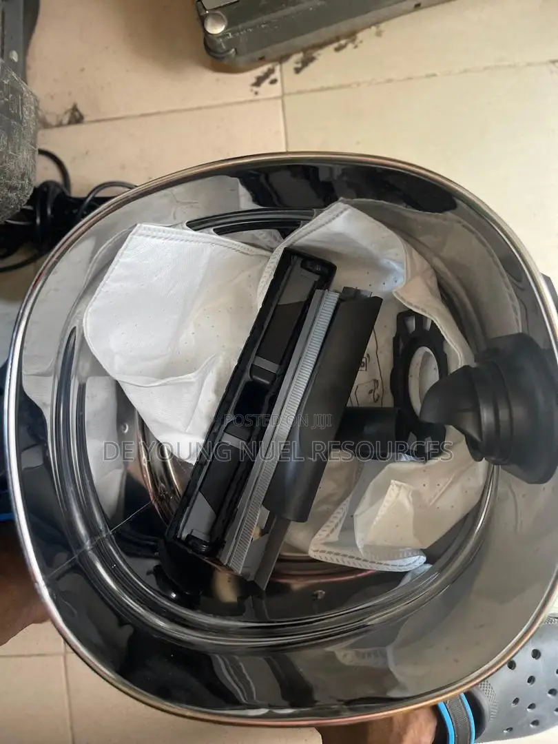 Italian Technology Wet and Dry Vacuum With Blower 30l