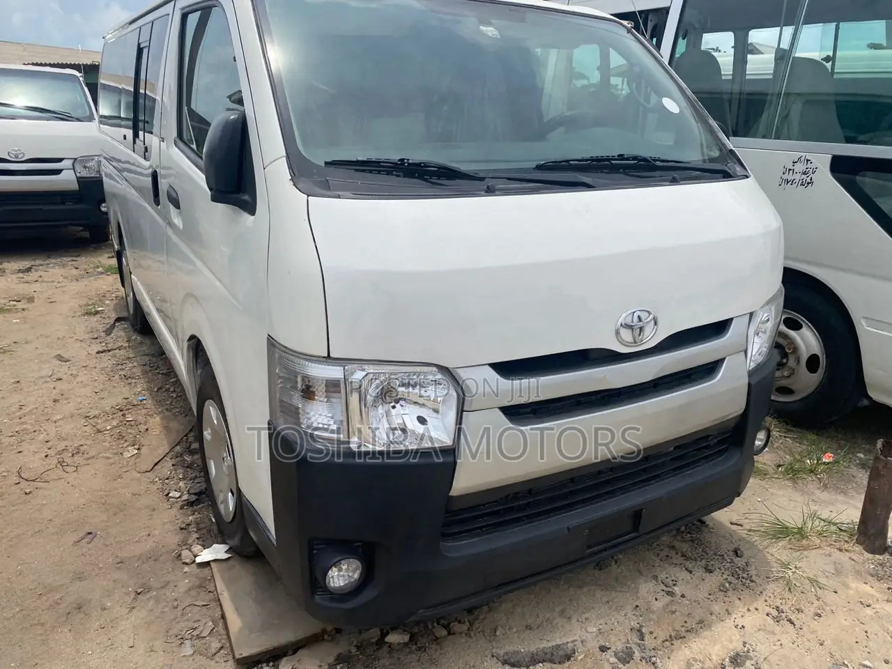 Toyota HiAce 2010 White