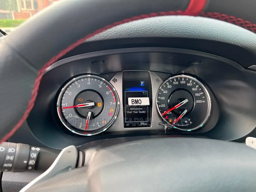 New Toyota Hilux 2023 Black
