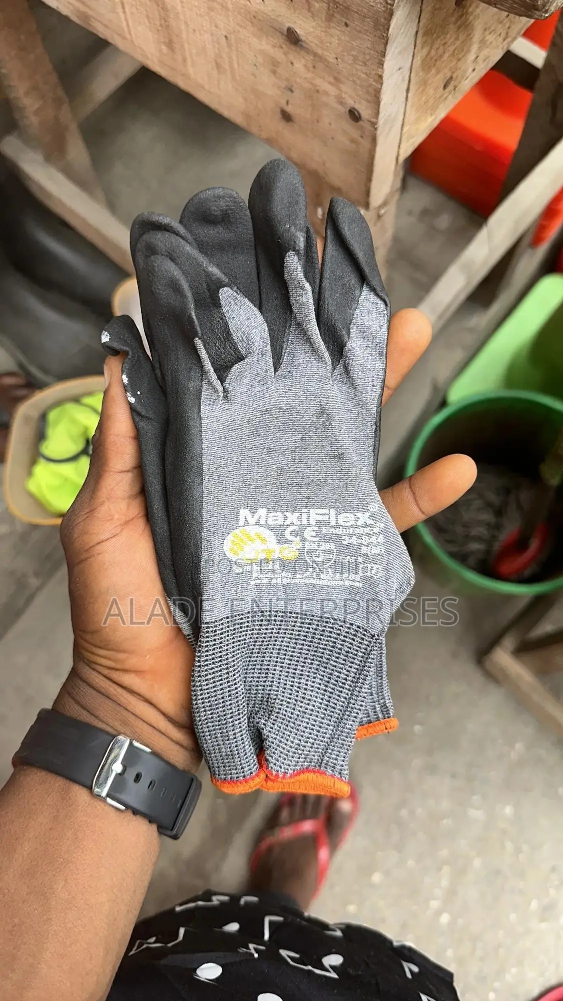 Maxiflex 34-874 Maximum Breathability Comfort, Coated Gloves
