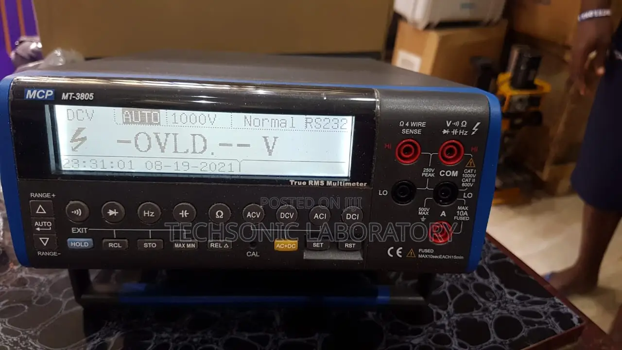 MCP True RMS Multimeter Mt3805