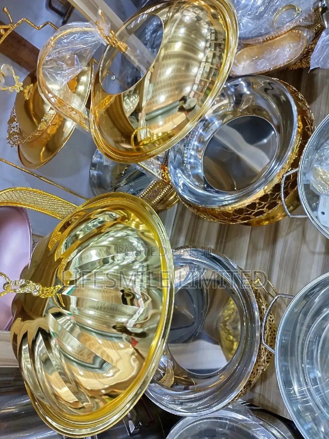 Golden Chaffing Dishes (Hanging)