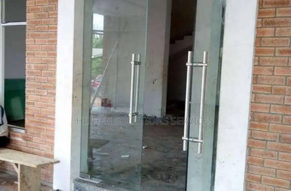 Hinged 16mm Office Frameless Glass Door