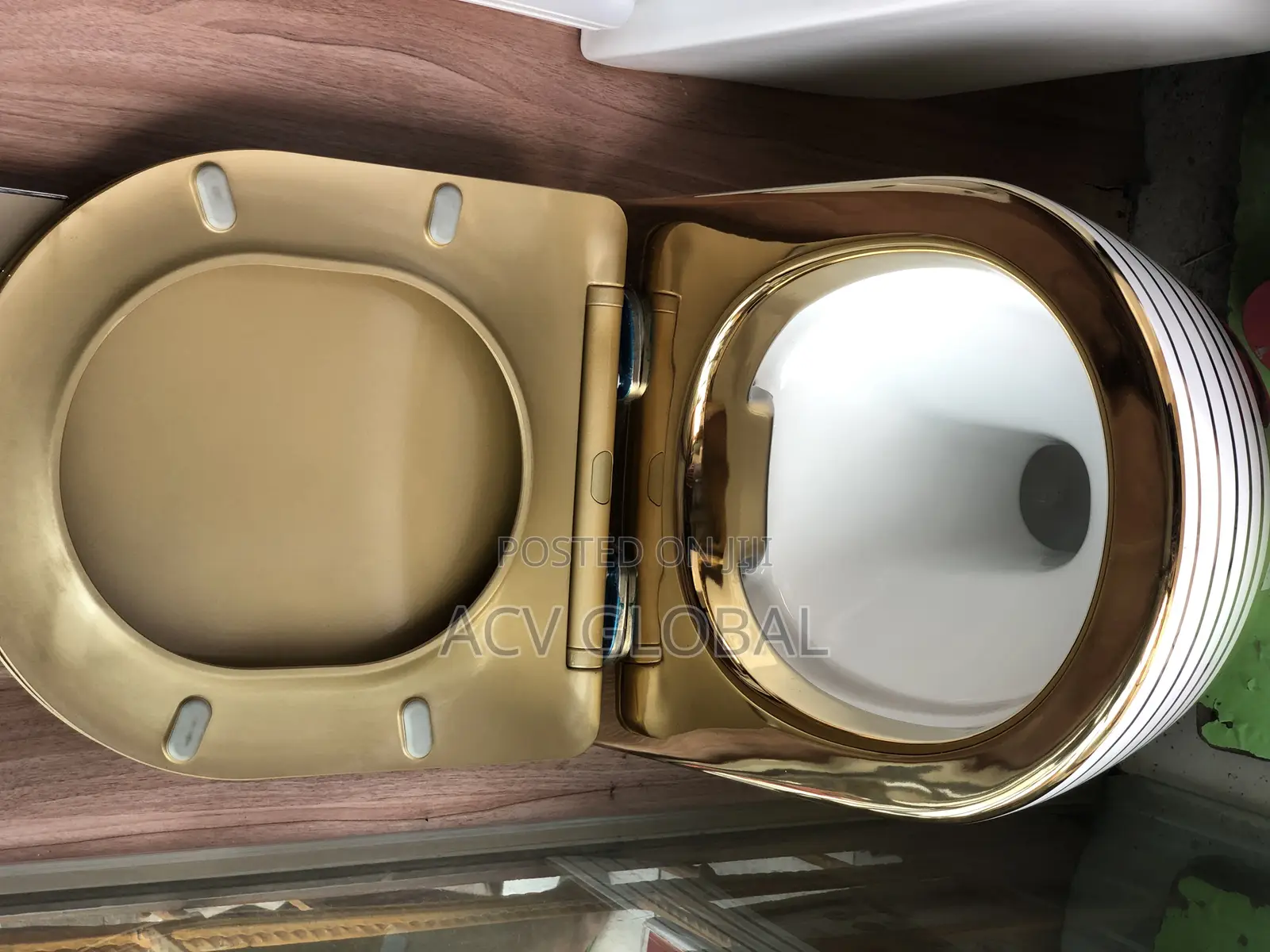 Conceal Wc Gold Color