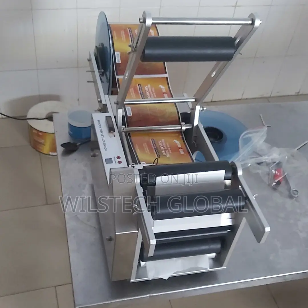 Round Bottle Sticker Labelling Machine