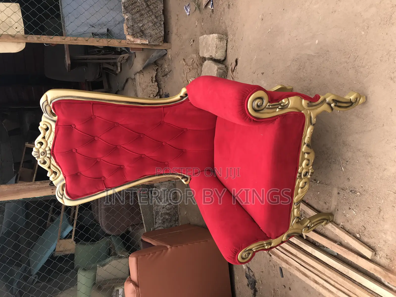 Royal Single Sofa for Kings and Queens Only Can Be in Color