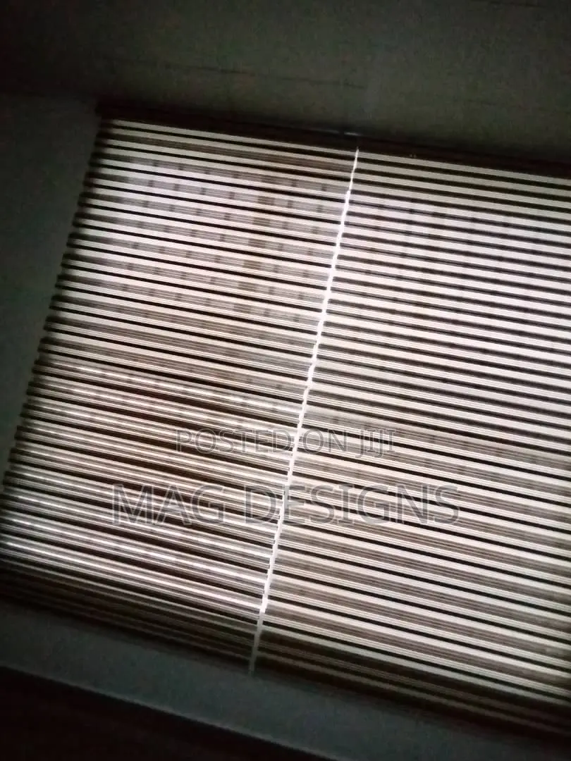 High Quality Window Blinds (Free Delivery)