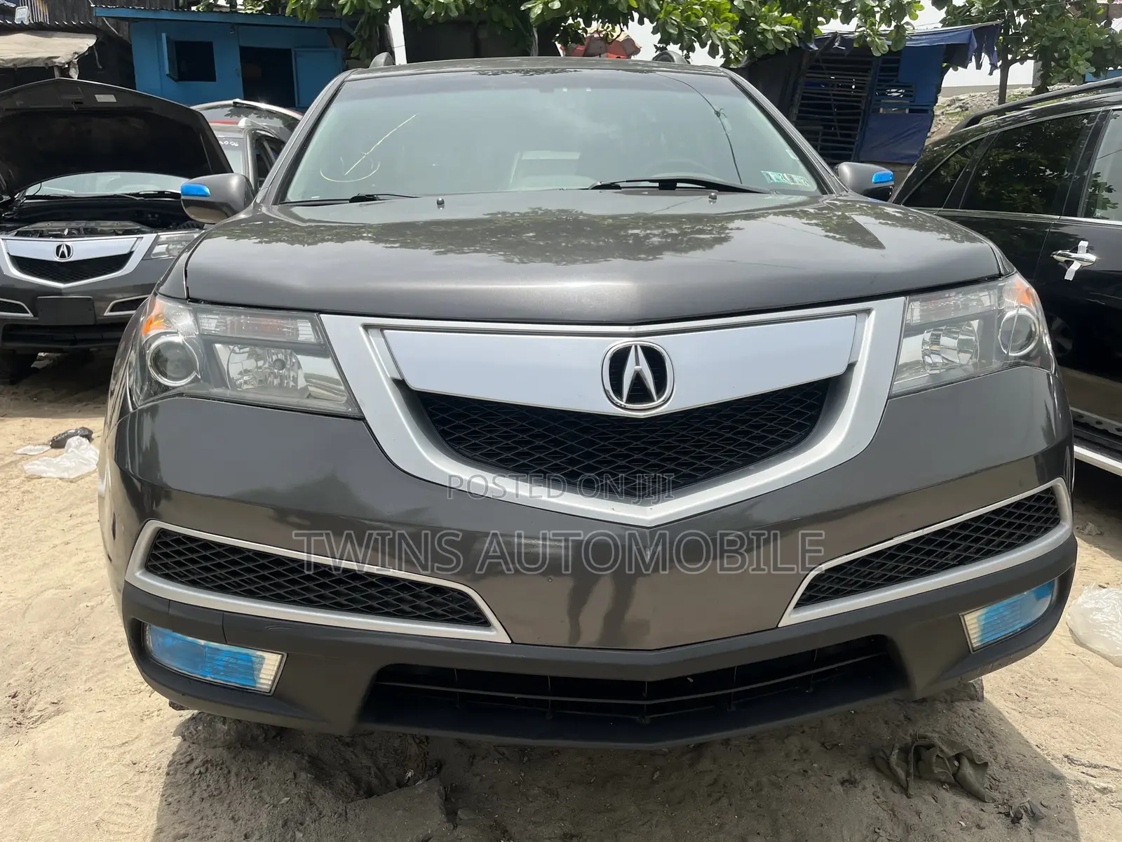 Acura MDX SUV 4dr AWD (3.7L 6cyl 6A) 2011 Gray