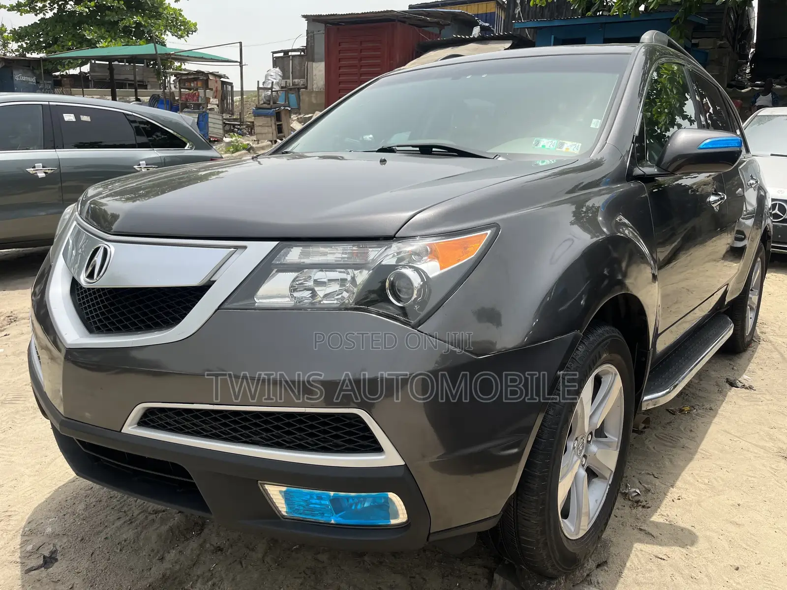 Acura MDX SUV 4dr AWD (3.7L 6cyl 6A) 2011 Gray