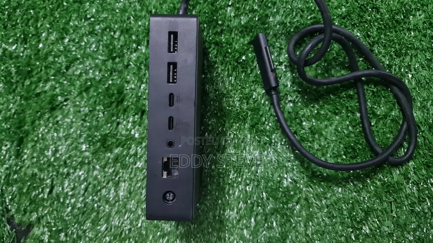Microsoft Surface Dock 2 (4X USB-C, 2X USB-A,