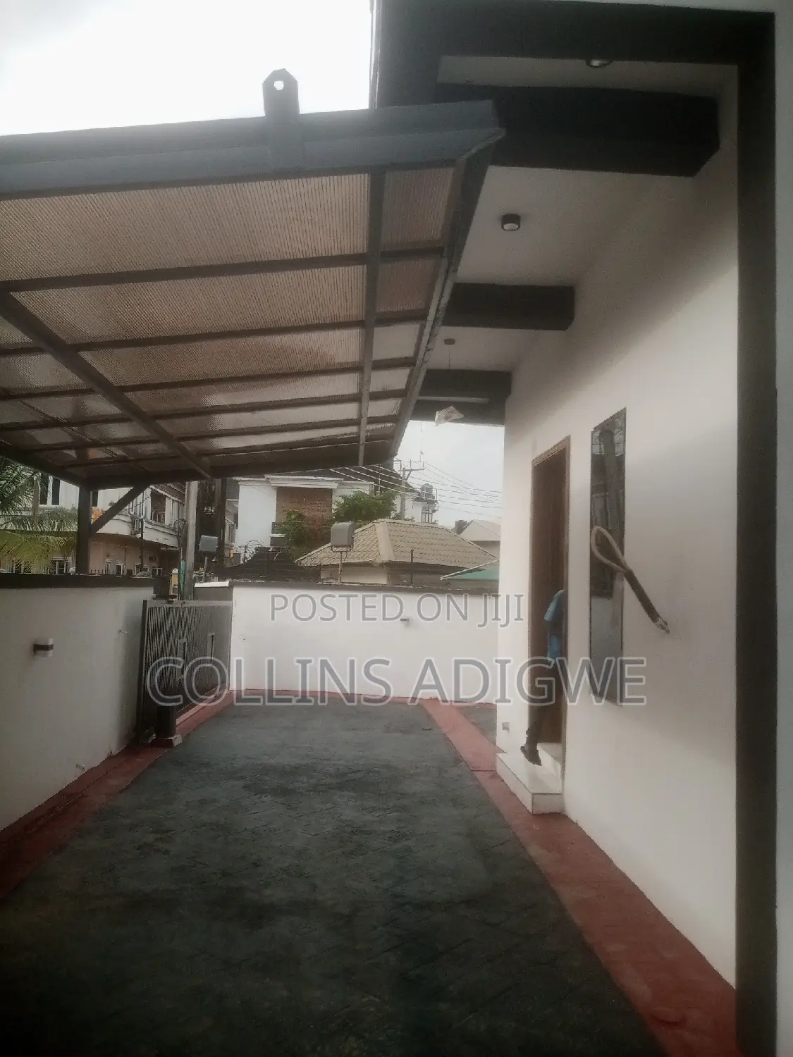 4bdrm Duplex in Oral Home, Ikota for sale