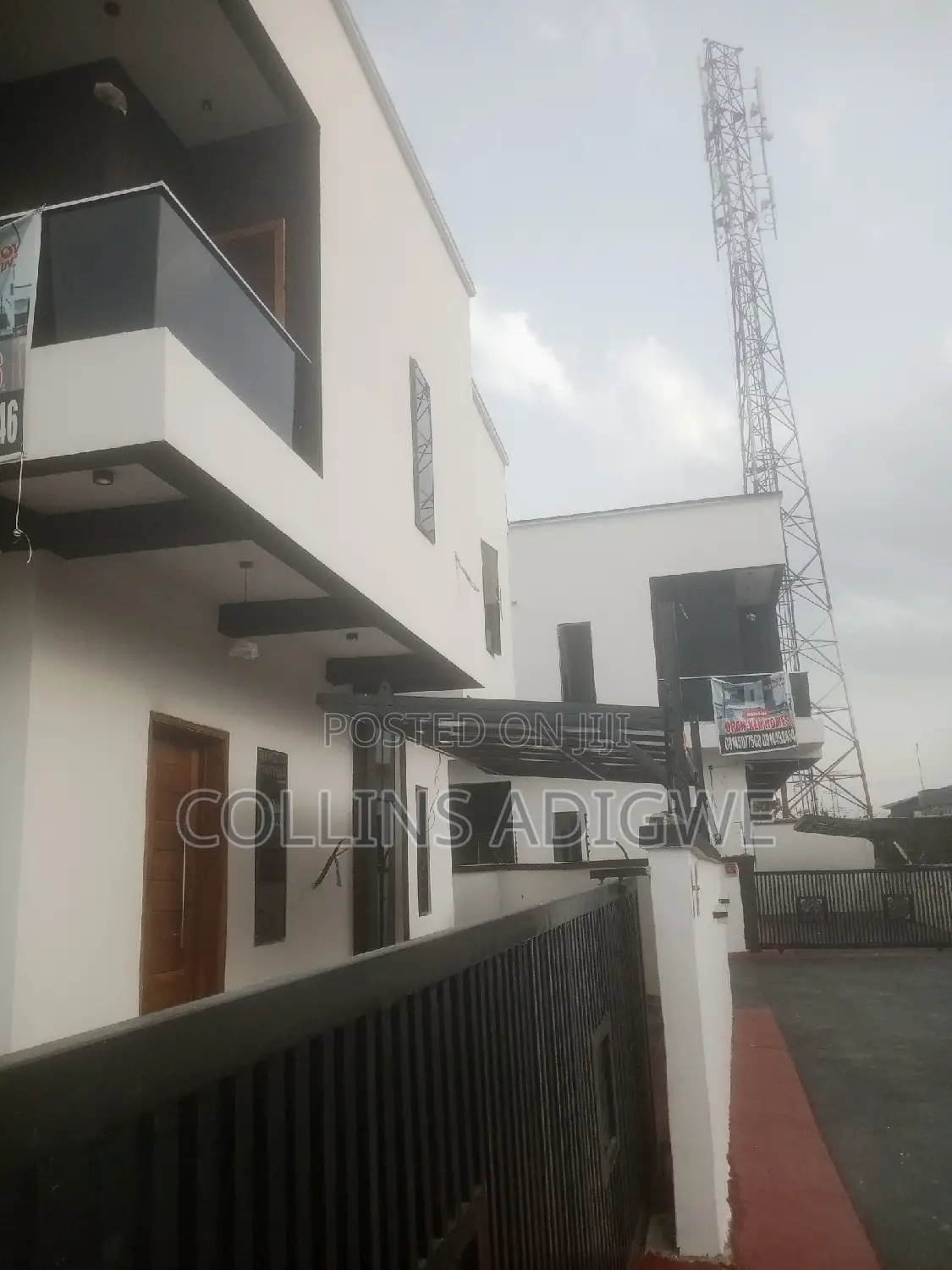 4bdrm Duplex in Oral Home, Ikota for sale
