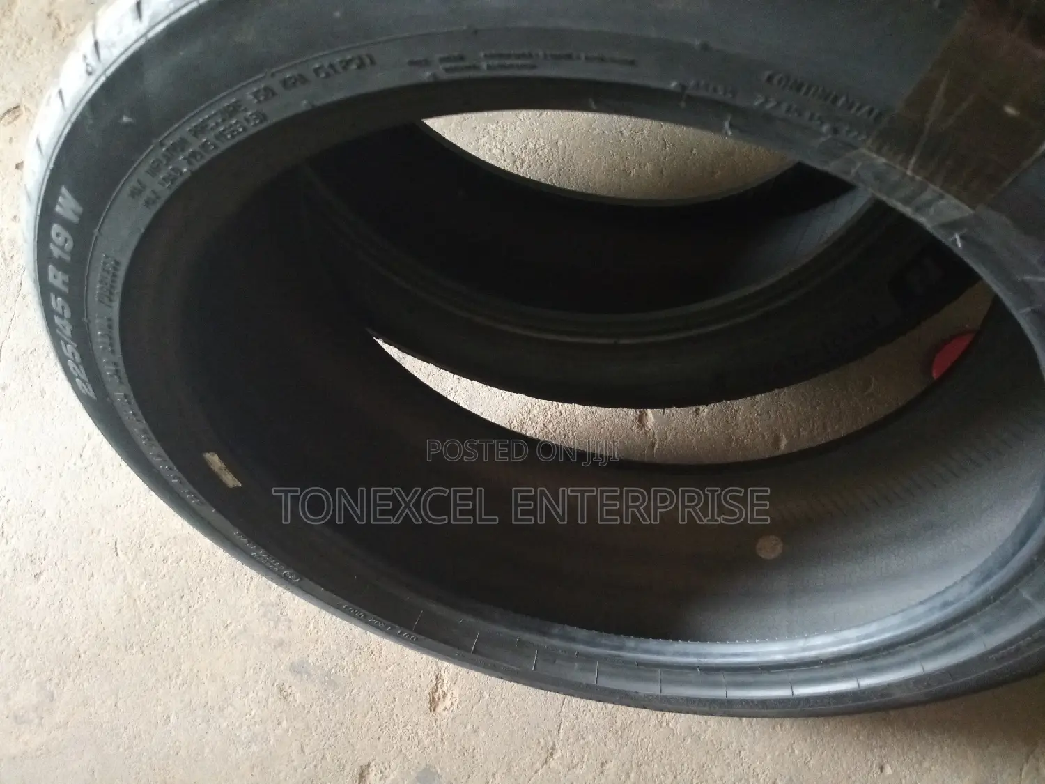 Latest Continental Tyre 225/45/19 Germany