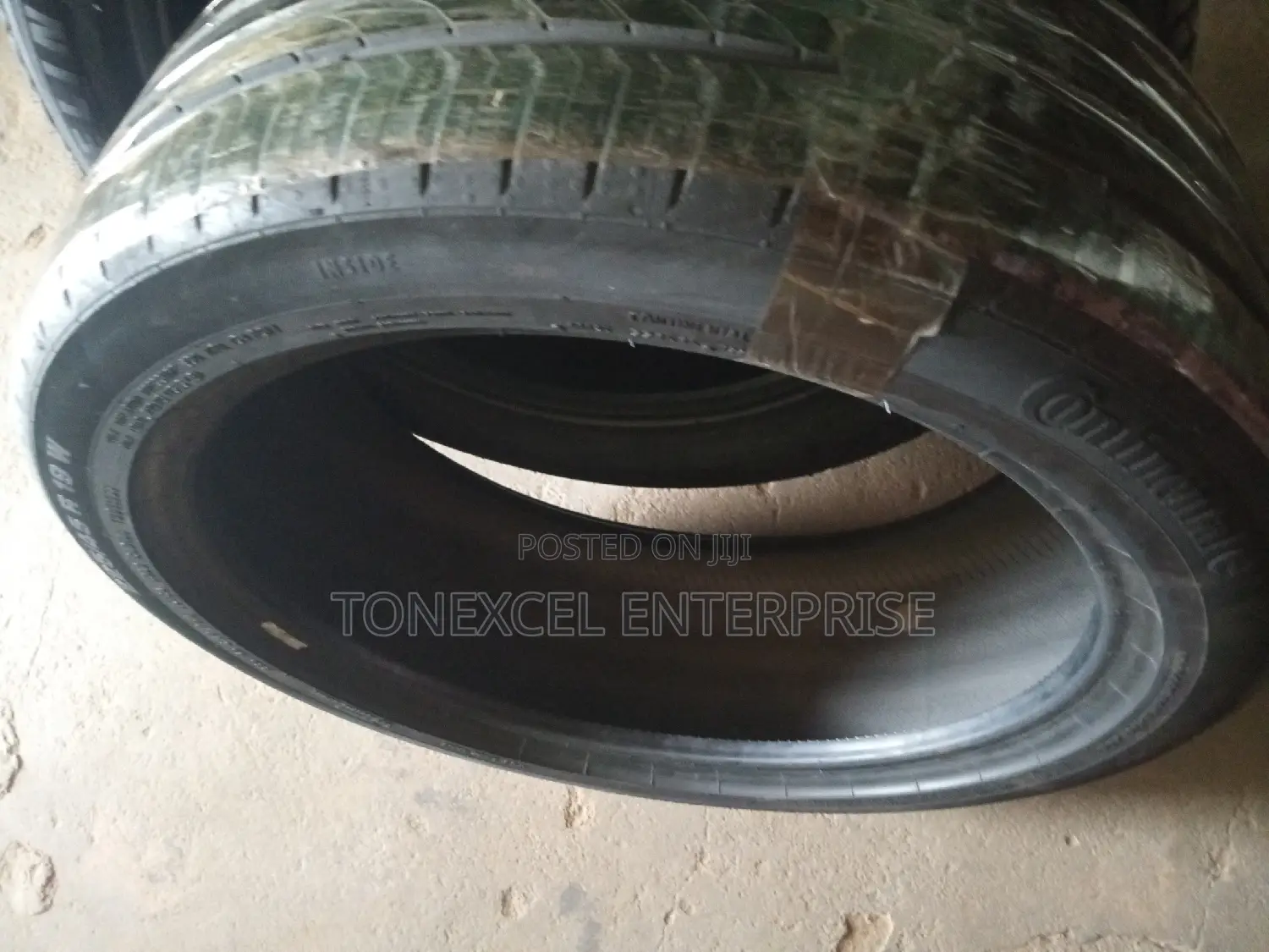 Latest Continental Tyre 225/45/19 Germany