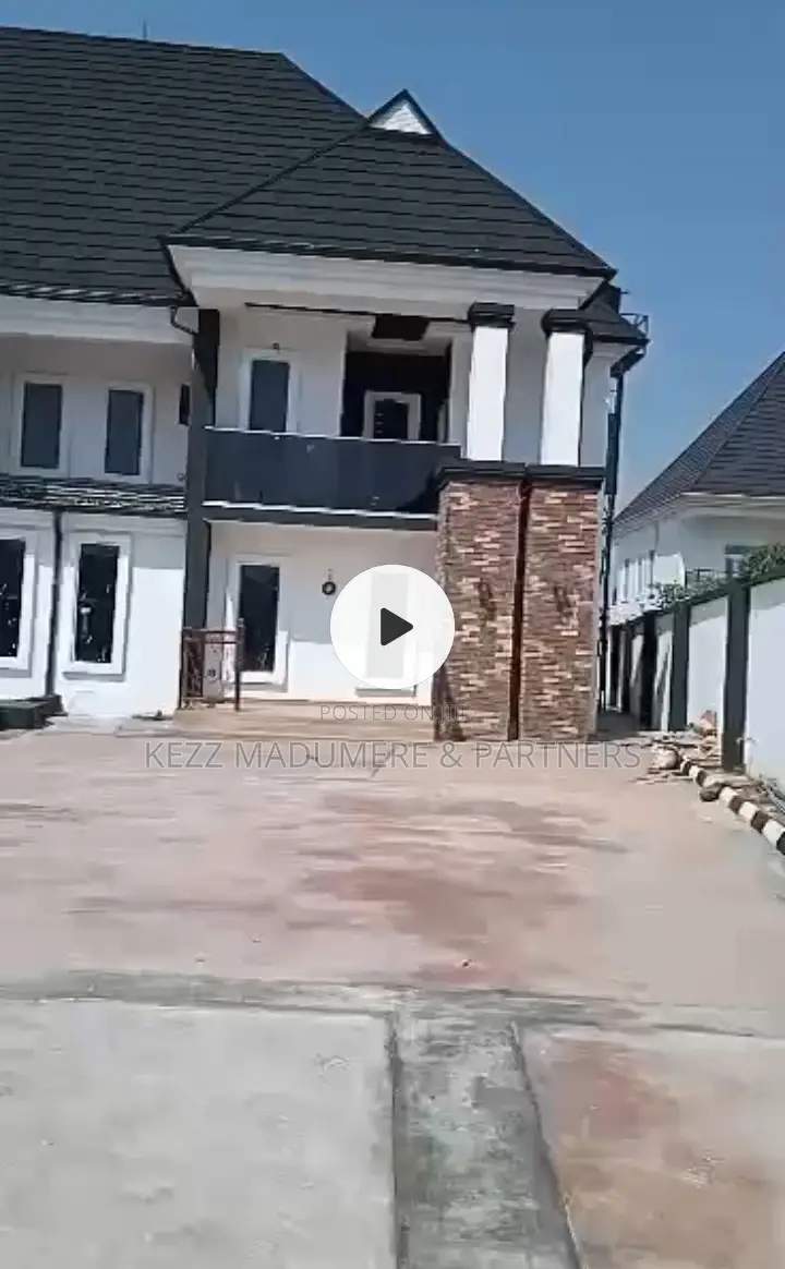 4bdrm Duplex in Near Amakaohia, Owerri for sale