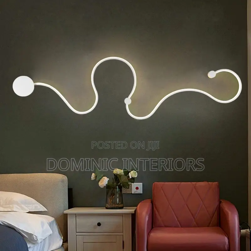 Minimalist S-Shaped Wall Lamp