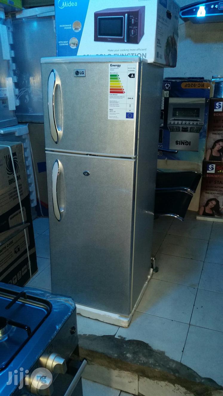 LG Fridge and Freezer ( 250L )