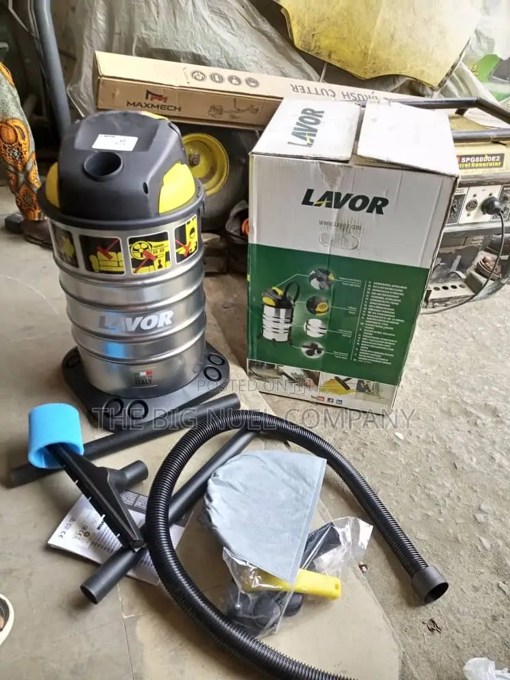 Italian Wet and Dry Vacuum Cleaner With Blower 30l