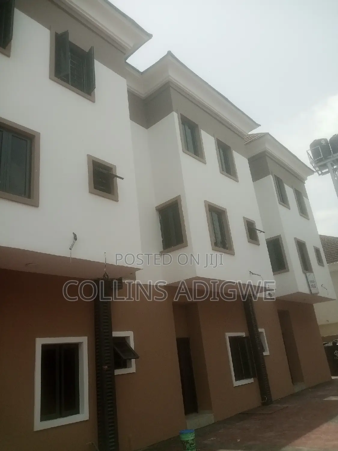 4bdrm Townhouse/Terrace in Ikota Villa - Lekki, Chevron for sale