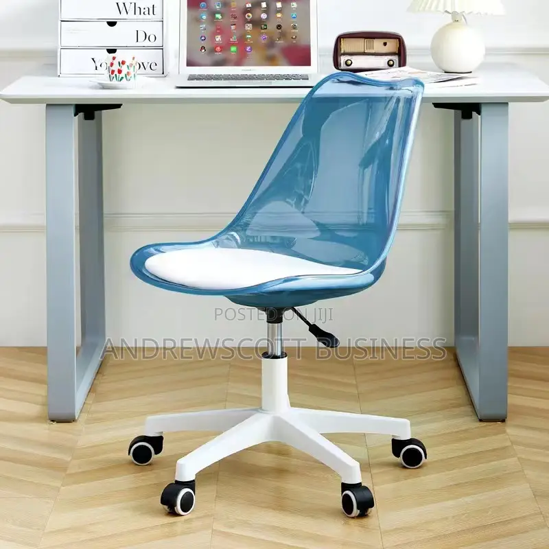Sleekly Swivel Chair