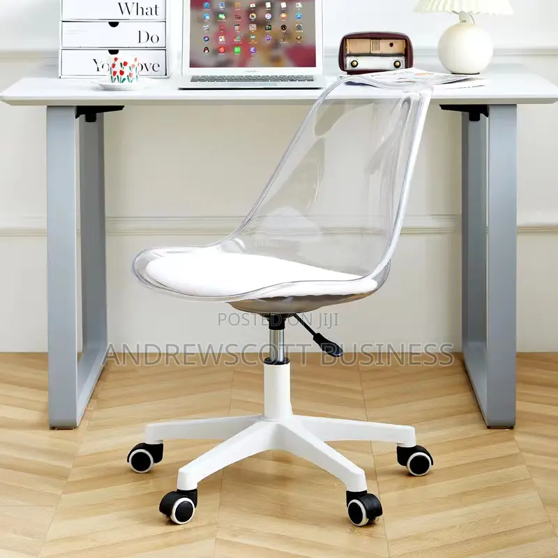 Sleekly Swivel Chair