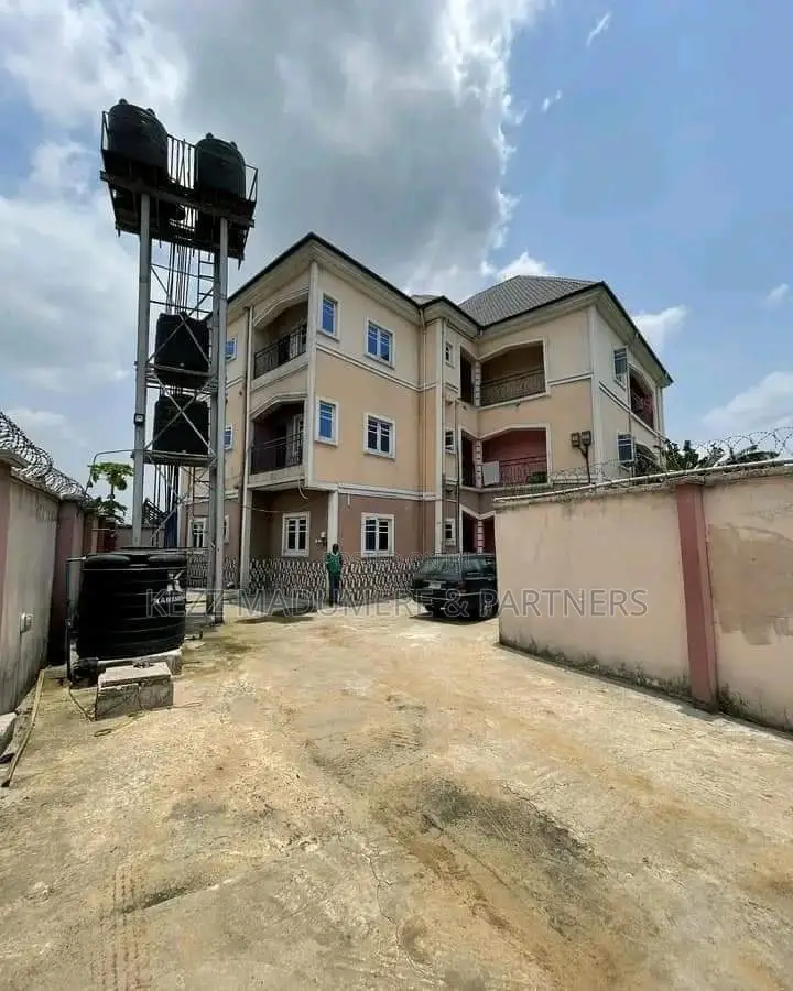 6bdrm Block of Flats in At Elelenwo , Port for sale