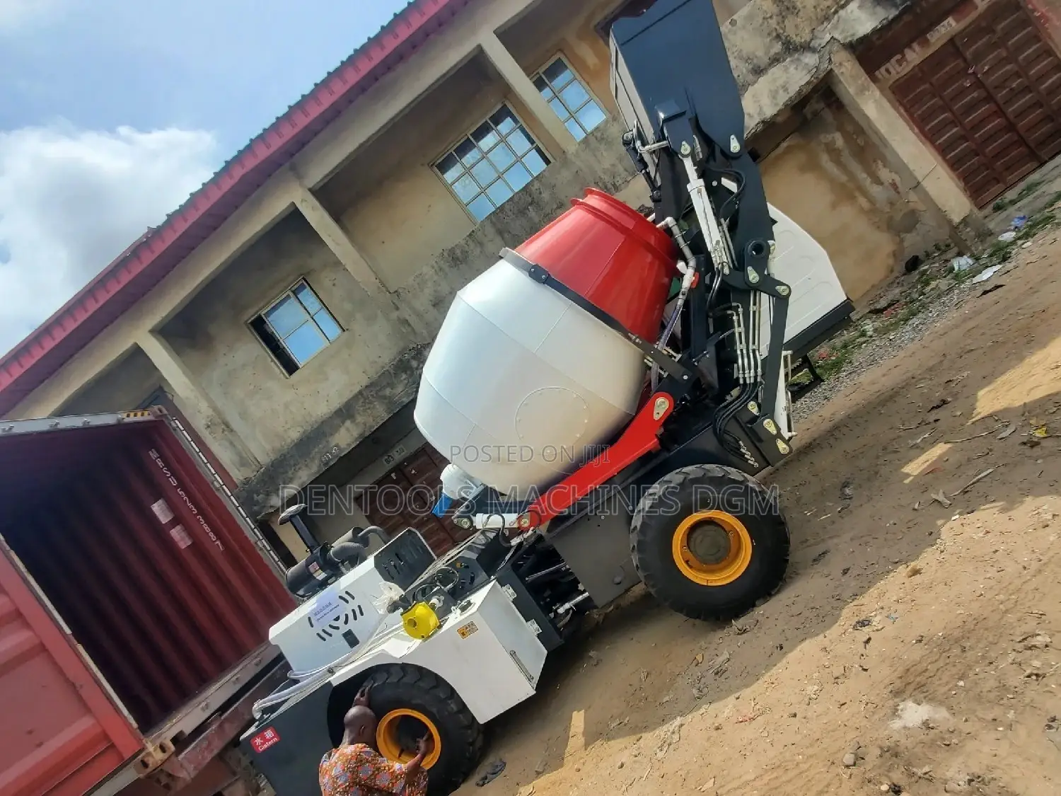 Self-Loader Mobile Concrete Mixer 3.5m3