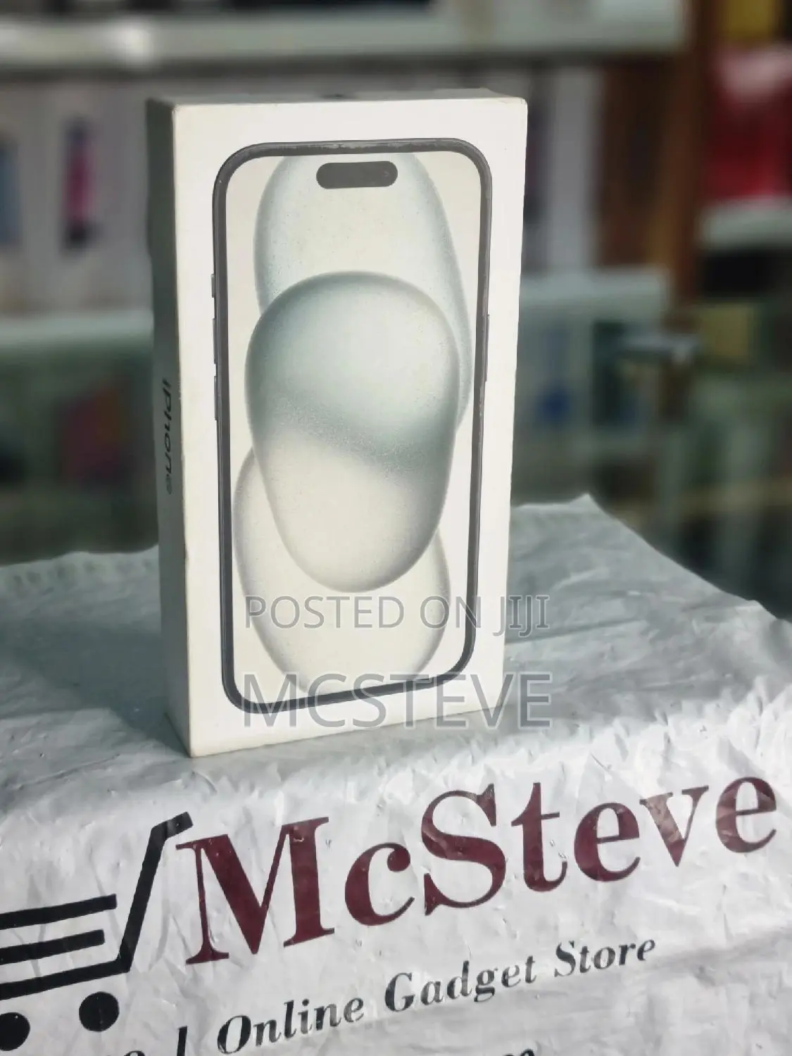 New Apple iPhone 15 128 GB Black