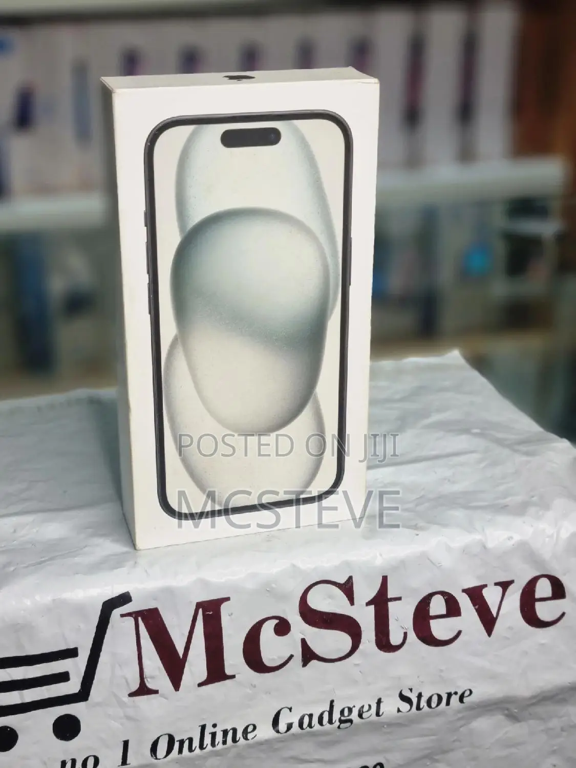 New Apple iPhone 15 128 GB Black