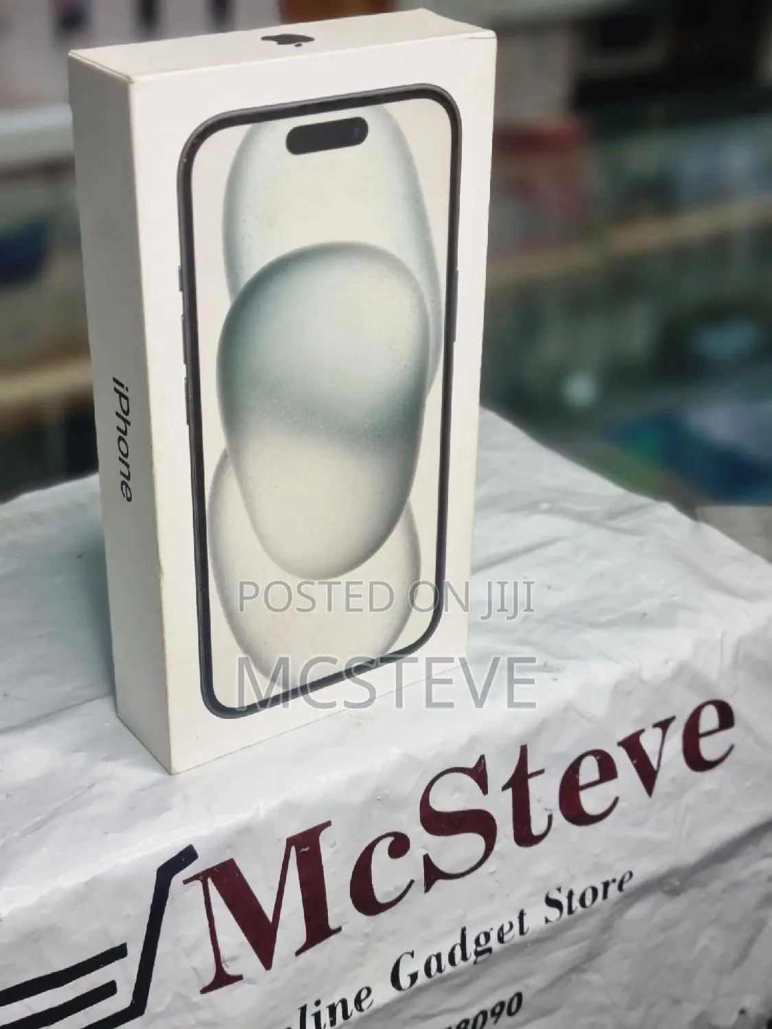 New Apple iPhone 15 128 GB Black