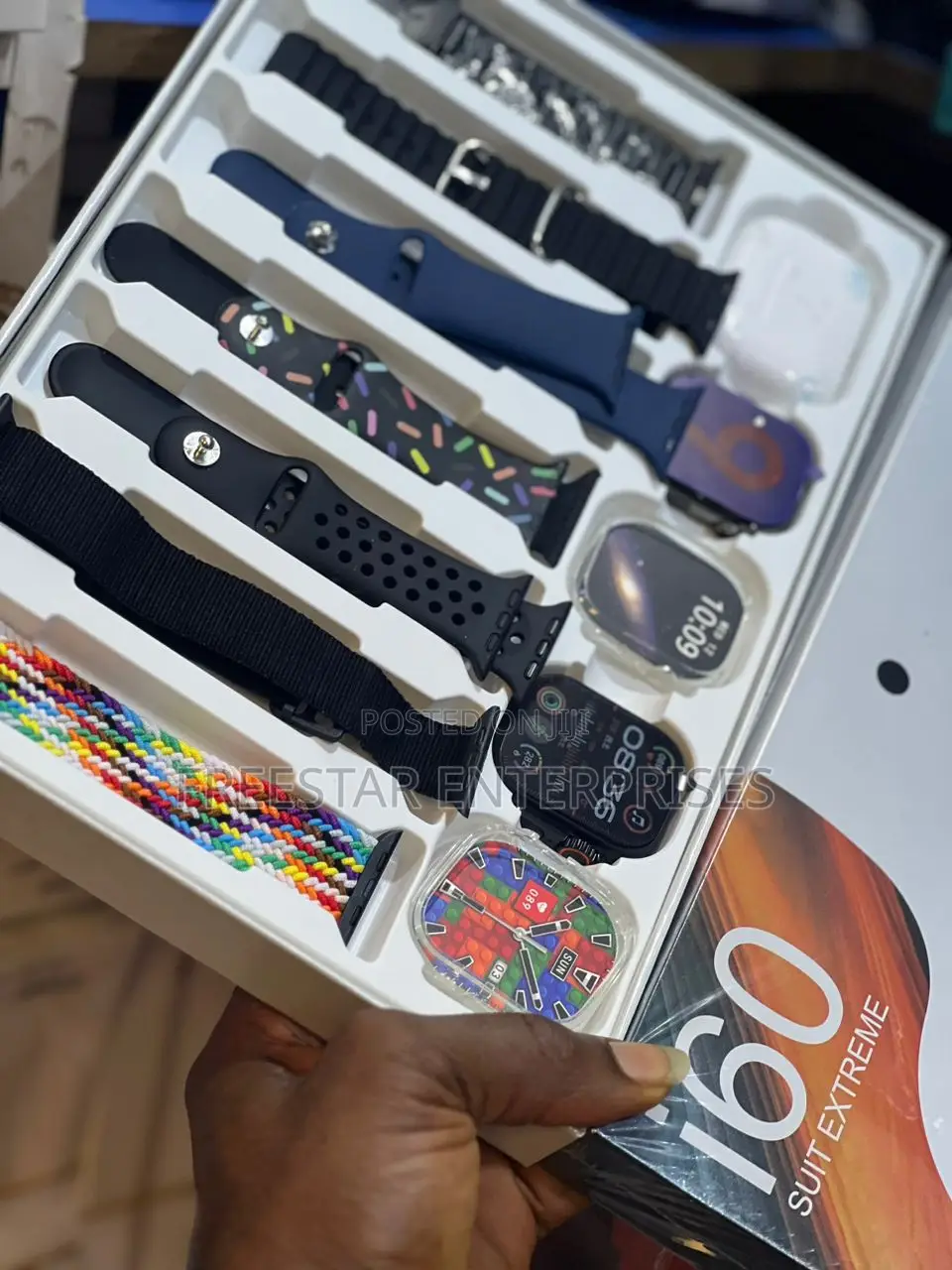 I60 Suit Extreme 2 Smart Watches Earphone 7 Straps.