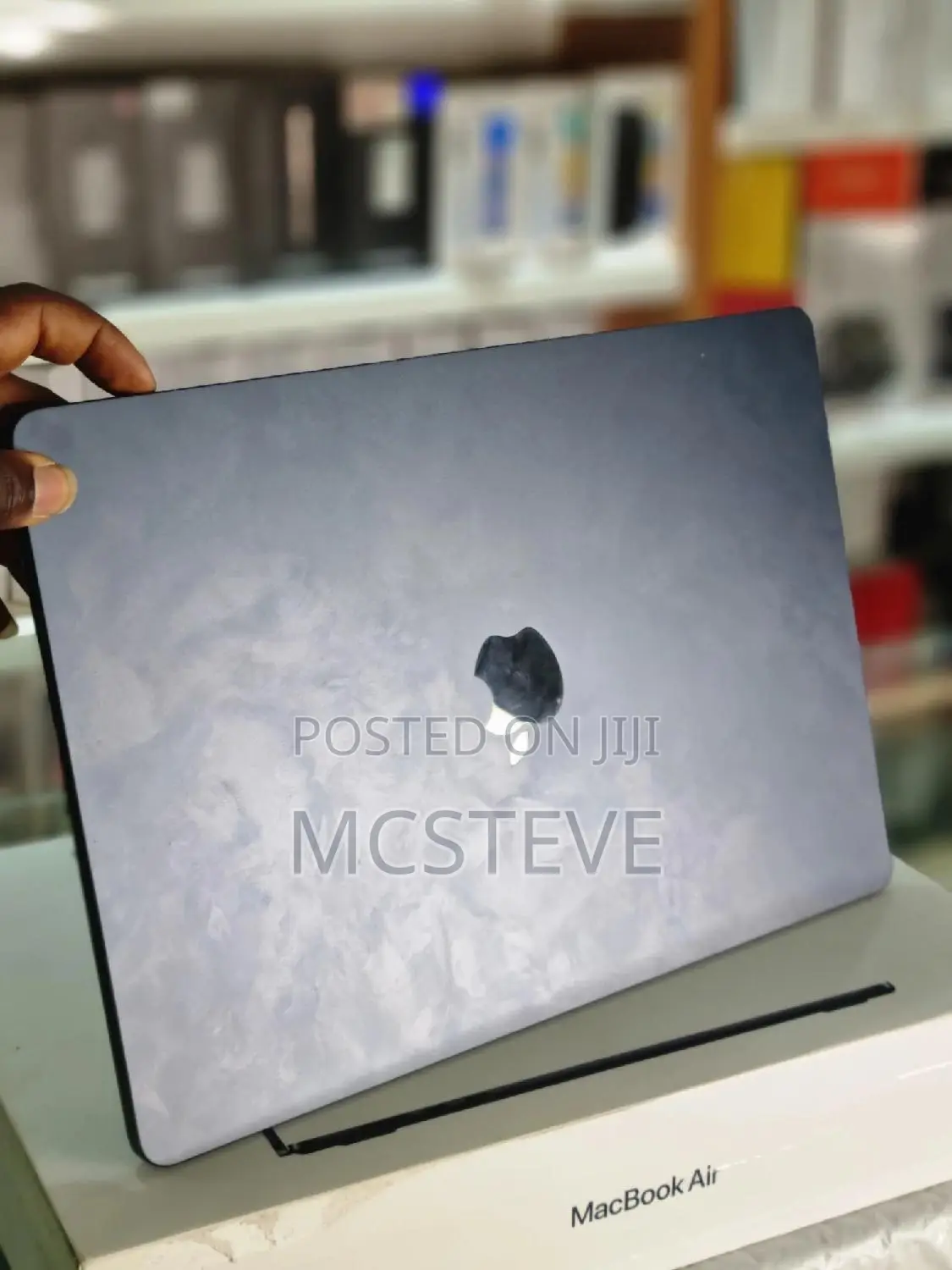 New Laptop Apple MacBook Air 2023 M2 8GB Apple M2 SSD 256GB