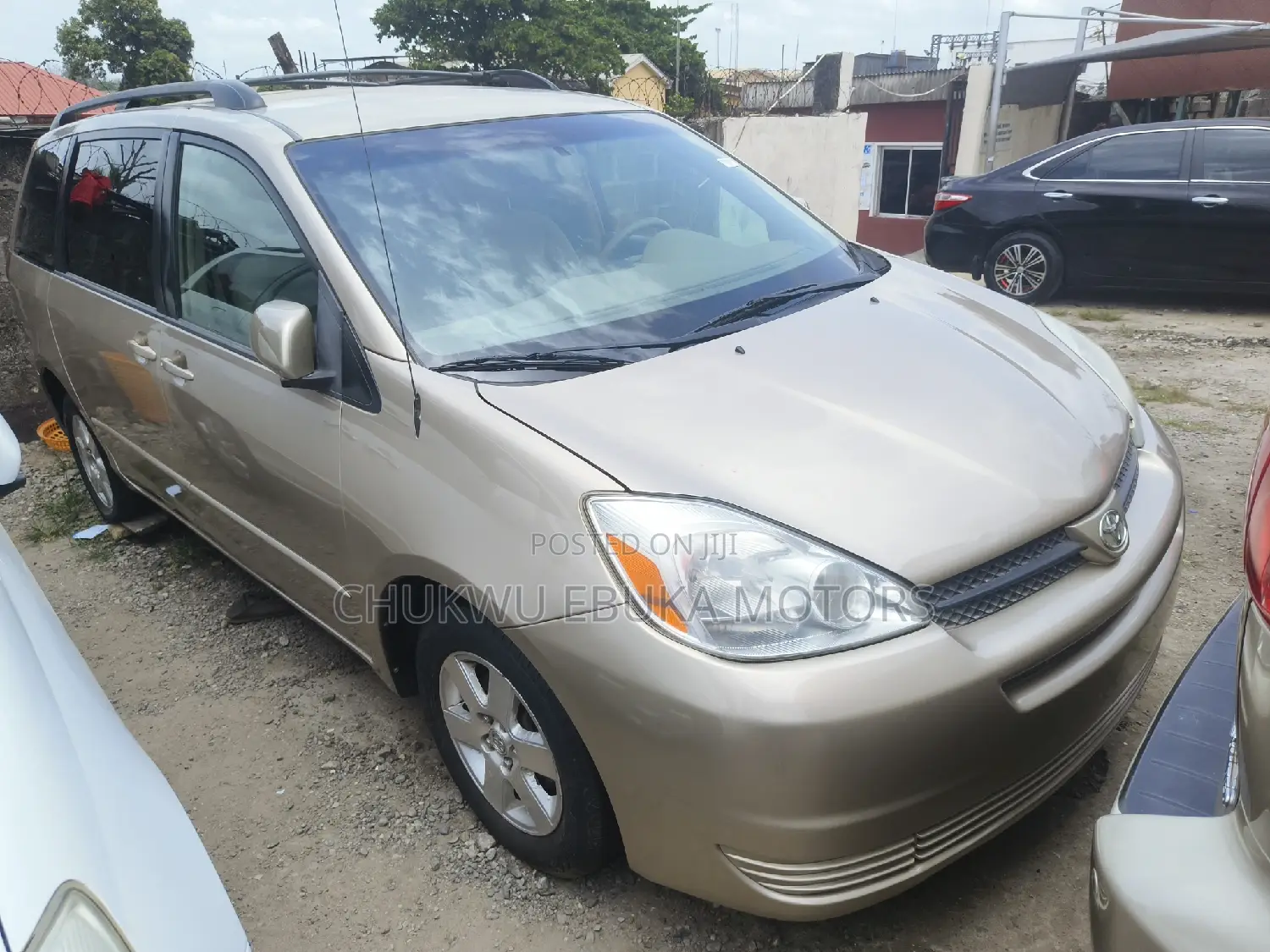 Toyota Sienna LE AWD 2005 Gold