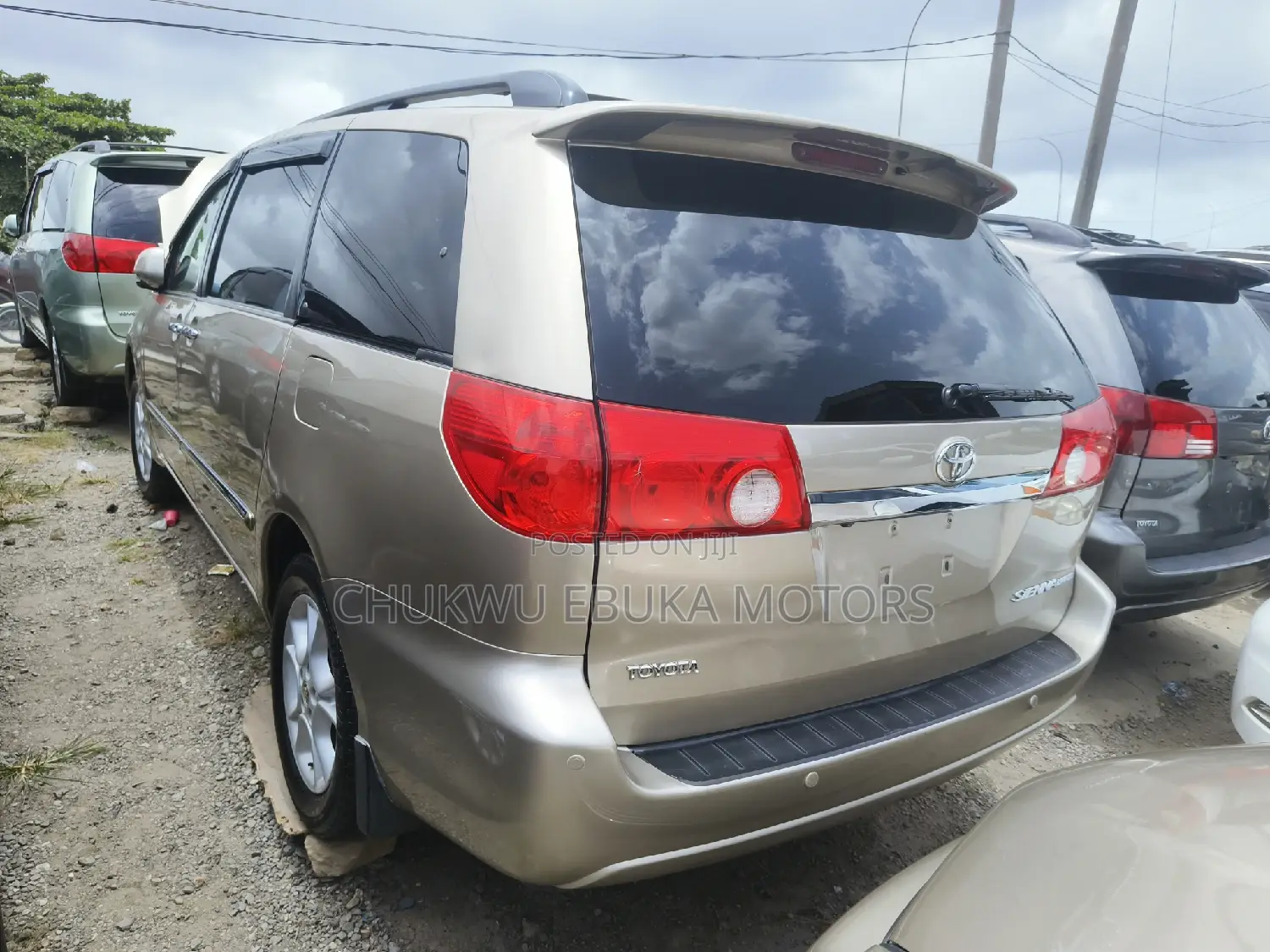 Toyota Sienna XLE Limited AWD 2006 Gold