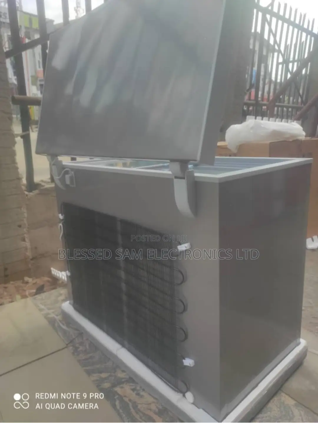 Brand New Lg Chest Freezer 350l Copper Fast Super Freezing