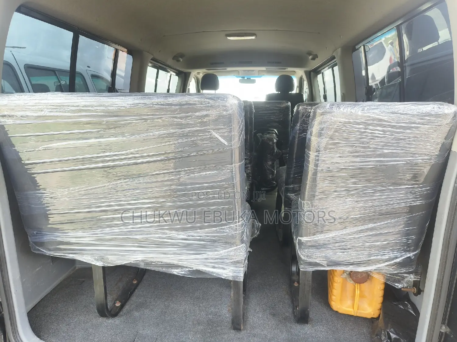 Toyota HiAce 2013 Silver