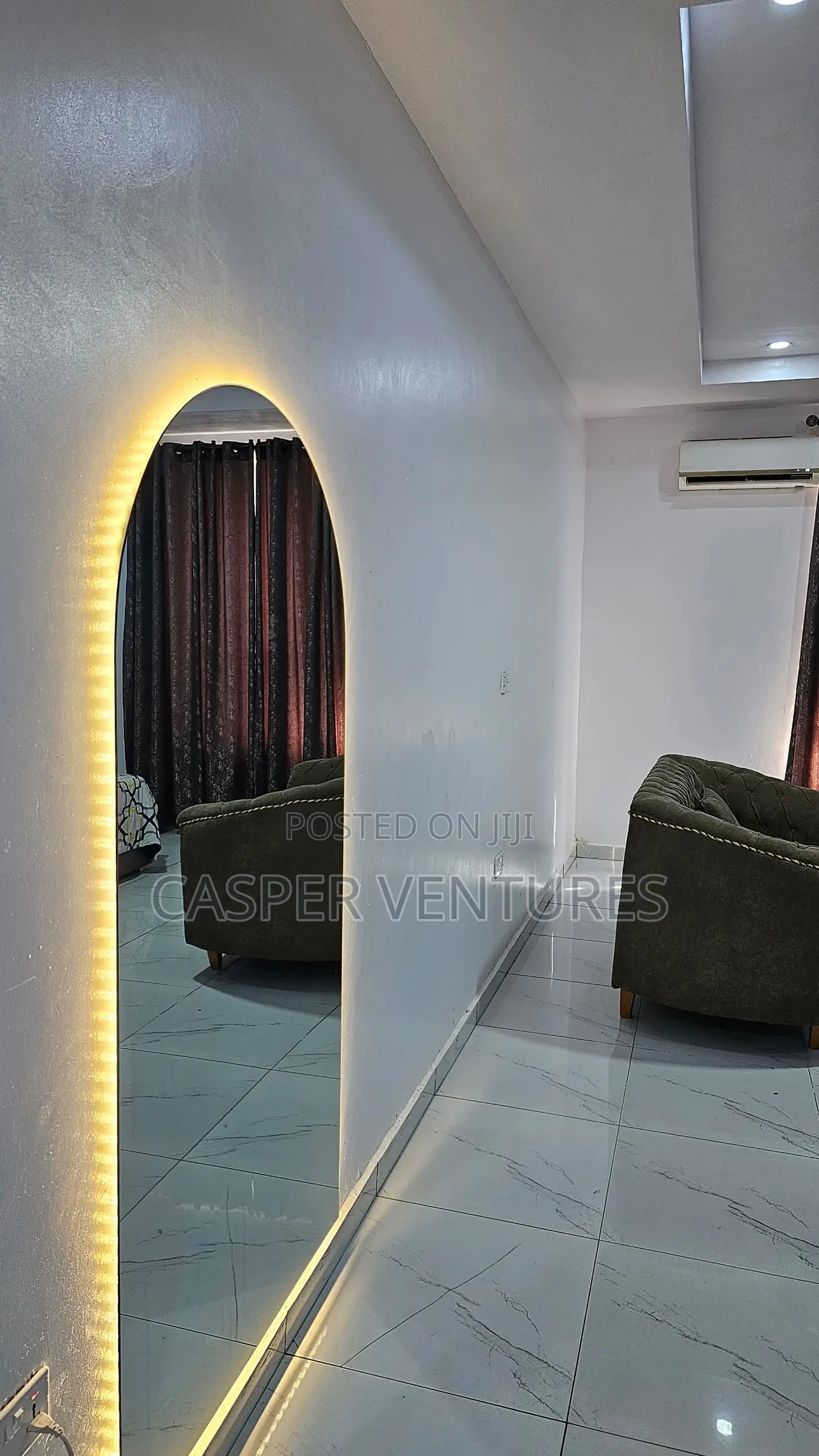 Luxurious and Sparkling Miniflat