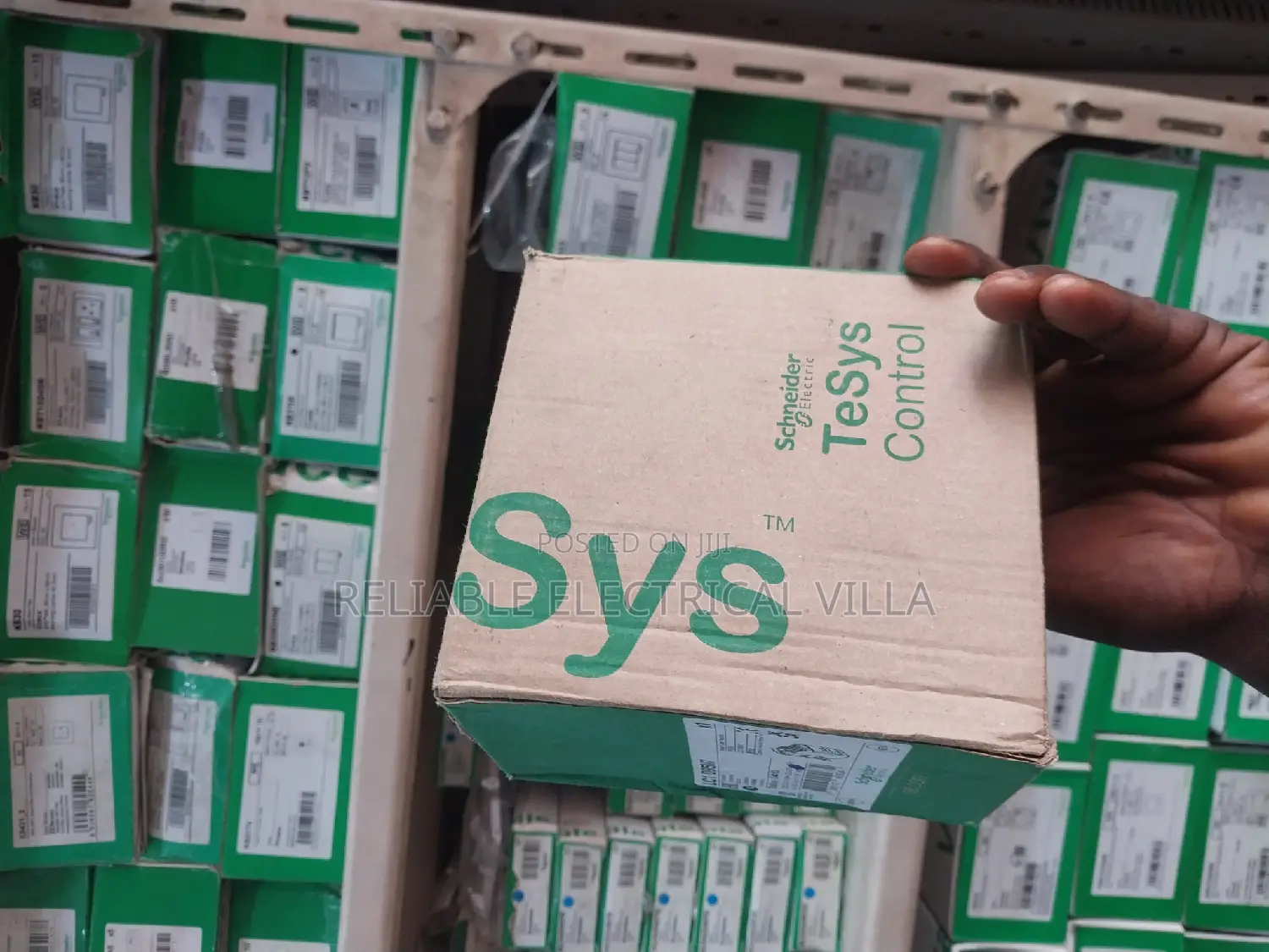 Contactors (125amps 3pole)Schneider