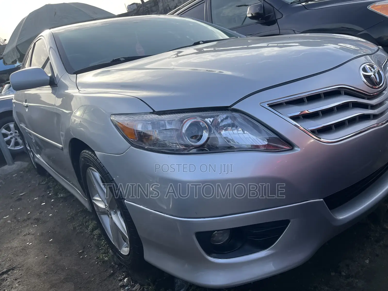 Toyota Camry 2010 Silver