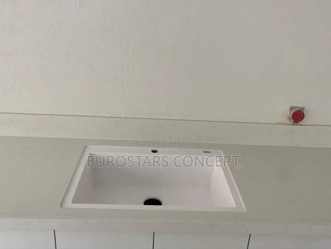 White Single Marble Sink