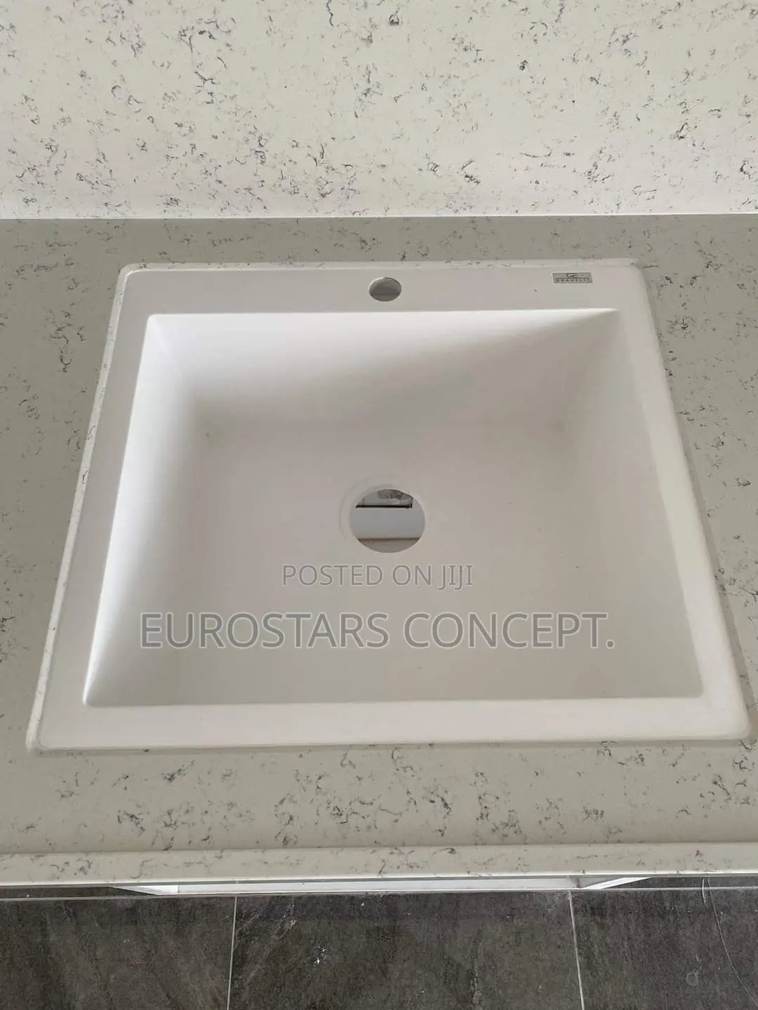 White Single Marble Sink