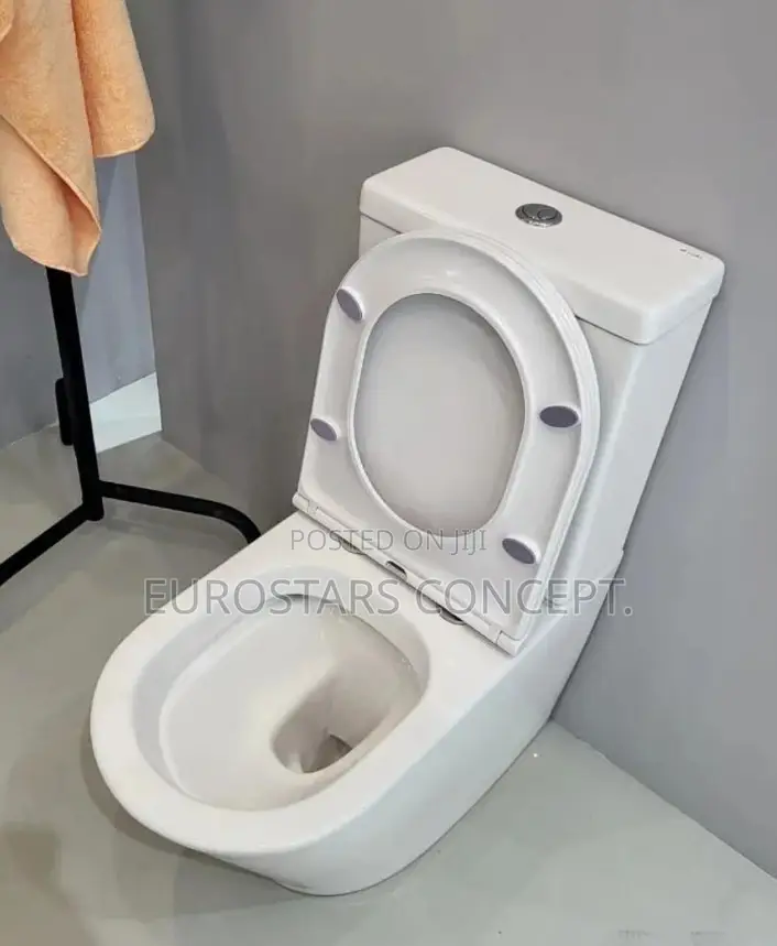 White England Closet