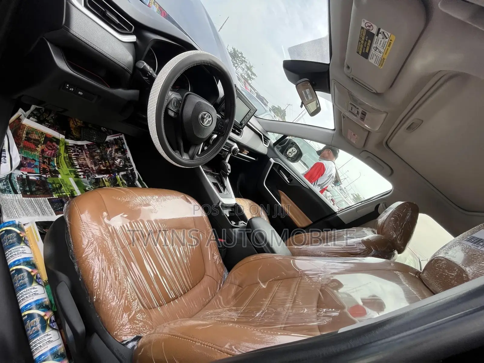 Toyota RAV4 XLE AWD 2020 Black
