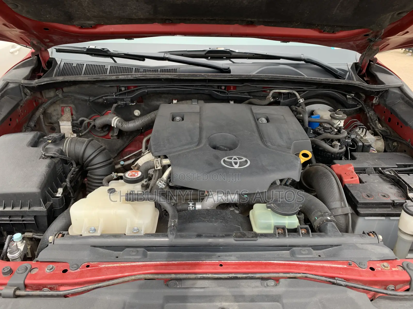 Toyota Hilux SR5+ 4x4 2018 Red