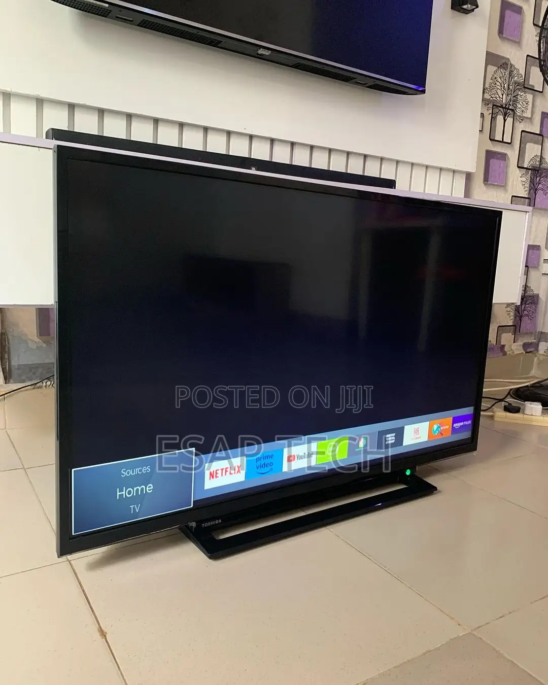 Toshiba Smart TV With Satellite