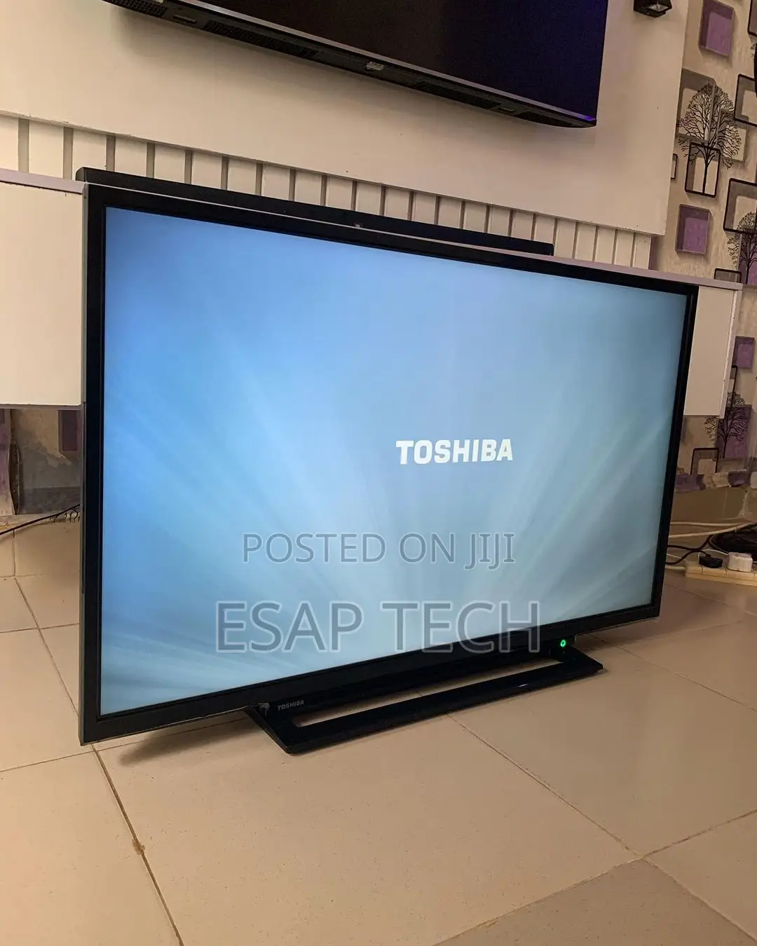 Toshiba Smart TV With Satellite