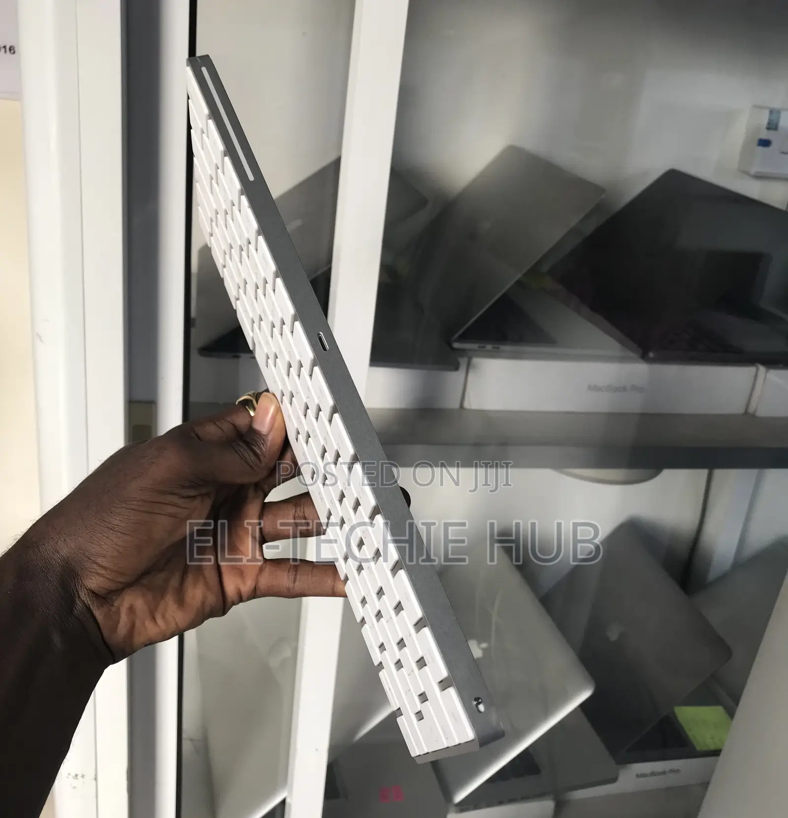 Apple Magic 2 Keyboard Wireless