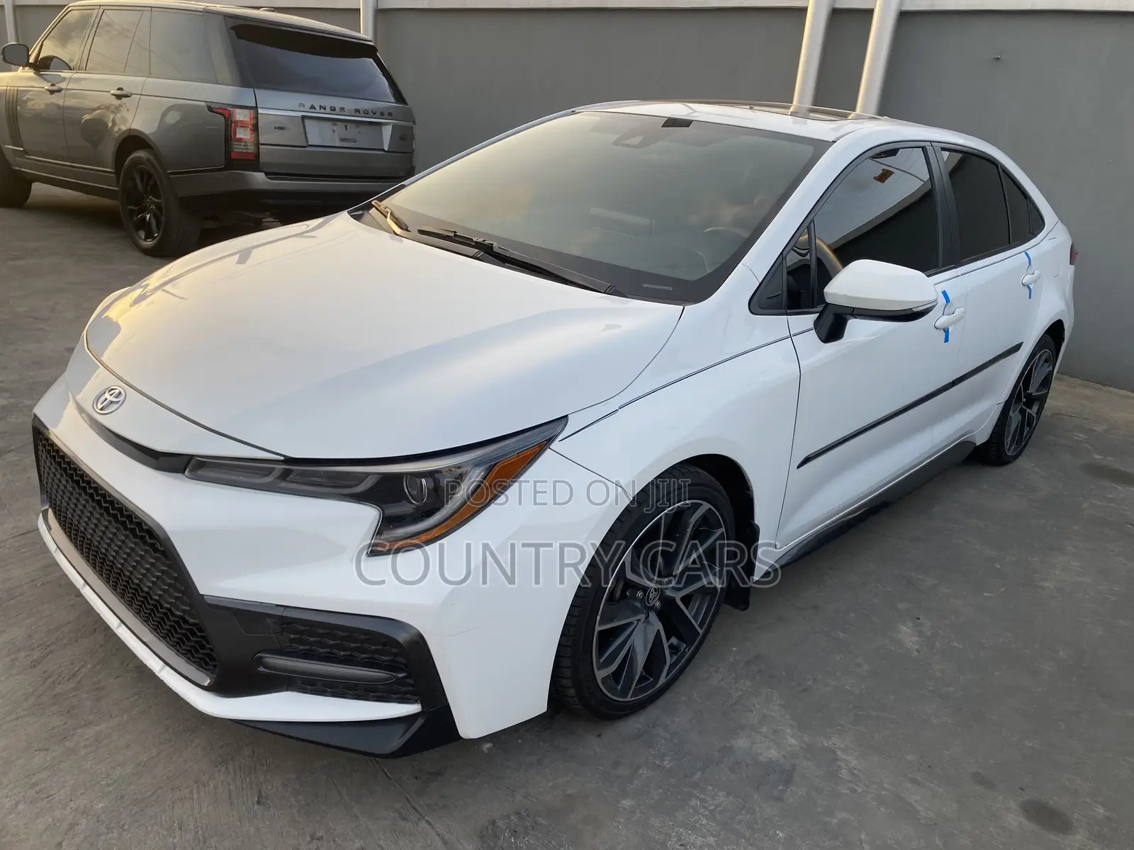 Toyota Corolla SE 2021 White